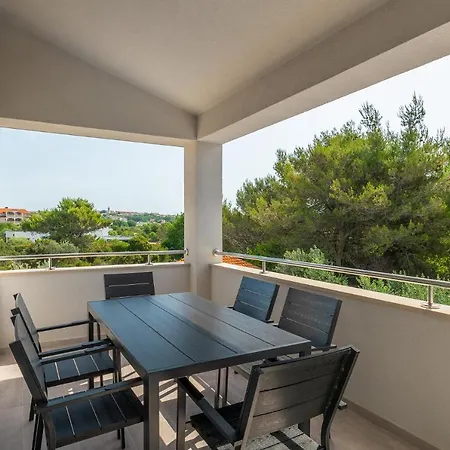 Dali Apartment